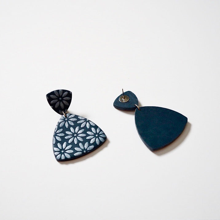 Black Stud Earrings with Green Mosaic, Polymer Clay Stud Earrings, Nat –  Studio Niani